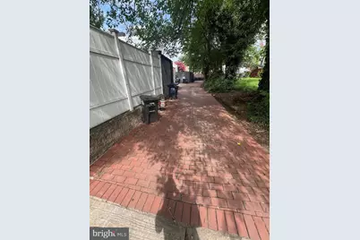 1341 C Street NE, Washington, DC 20002 - Photo 2