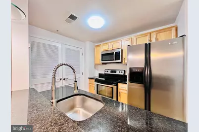 1108 Columbia Road NW #304, Washington, DC 20009 - Photo 2