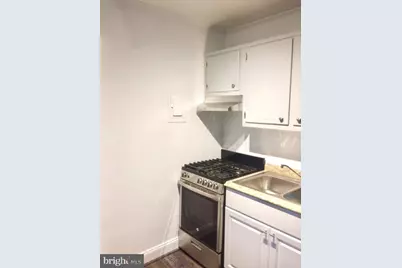 2710 Macomb Street NW #418, Washington, DC 20008 - Photo 6