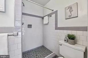 812 North Carolina Ave SE, Washington, DC 20003 - Photo 4