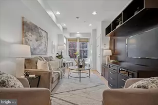 1215 11th St NW, Washington, DC 20001 - Photo 1