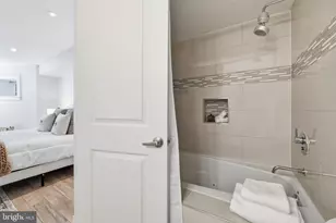 26 Q St NE, Washington, DC 20002 - Photo 26