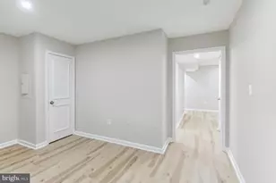 327 8th St NE, Washington, DC 20002 - Photo 20