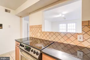 900 24th St NW, Washington, DC 20037 - Photo 6