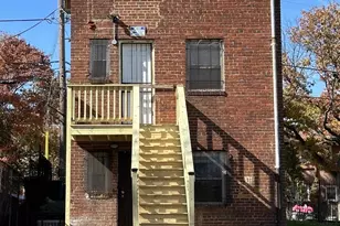 341 54th St NE, Washington, DC 20019 - Photo 2