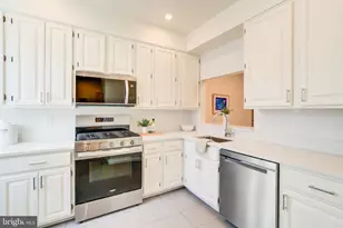 240 14th St SE, Washington, DC 20003 - Photo 4