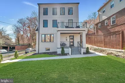 3811 Suitland Road SE, Washington, DC 20020 - Photo 2