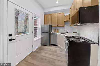 709 Massachusetts Avenue NE, Washington, DC 20002 - Photo 12