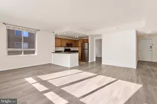 350 G St SW, Washington, DC 20024 - Photo 4