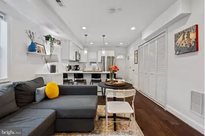 2000 E E Street NE, Washington, DC 20002 - Photo 8