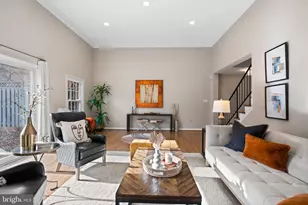 2729 Unicorn Ln NW, Washington, DC 20015 - Photo 12