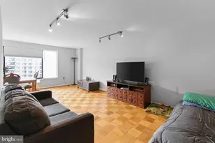 2501 Calvert St NW, Washington, DC 20008 - Photo 10