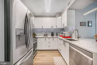 555 Massachusetts Avenue NW #1215, Washington, DC 20001 - Photo 8