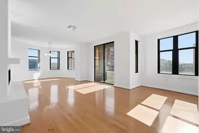 400 Massachusetts Avenue NW #719, Washington, DC 20001 - Photo 2