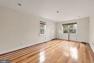 730 15th St SE, Washington, DC 20003 - Photo 2