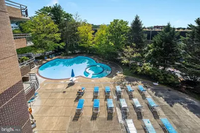 2111 Wisconsin Avenue NW #317, Washington, DC 20007 - Photo 26