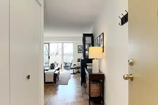 700 7th St SW, Washington, DC 20024 - Photo 2