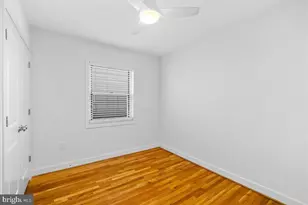 220 2nd St SE, Washington, DC 20003 - Photo 10