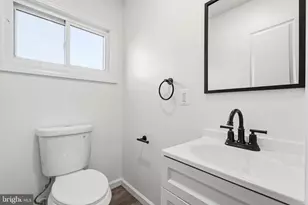 917 Emerson St NW, Washington, DC 20011 - Photo 16