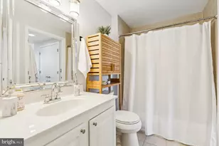 355 I Street SW, Washington, DC 20024 - Photo 24