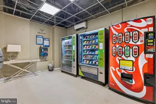 355 I Street SW, Washington, DC 20024 - Photo 38