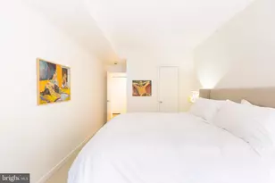 1045 31st St NW, Washington, DC 20007 - Photo 28