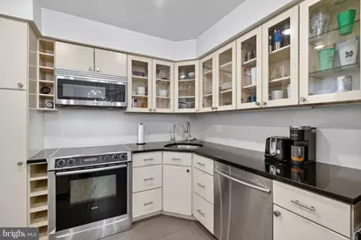 1045 31st Street NW #21, Washington, DC 20007 - Photo 8