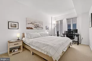 1045 31st St NW, Washington, DC 20007 - Photo 14