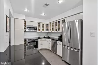 1045 31st Street NW #21, Washington, DC 20007 - Photo 6