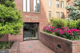 1045 31st St NW, Washington, DC 20007 - Photo 2