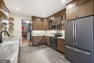 613 G St SE, Washington, DC 20003 - Photo 26