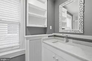 613 G St SE, Washington, DC 20003 - Photo 38