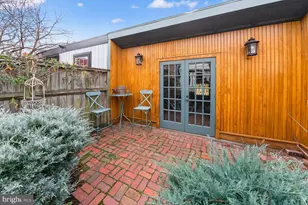 613 G St SE, Washington, DC 20003 - Photo 42