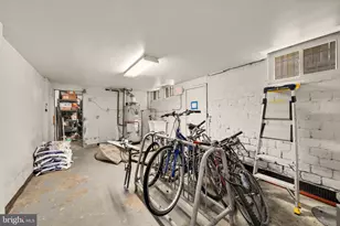 1308 21st St NW, Washington, DC 20036 - Photo 28