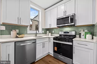 1742 L Street NE, Washington, DC 20002 - Photo 10