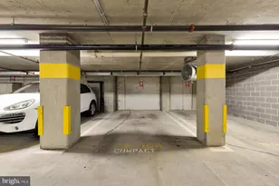 1025 1st St SE, Washington, DC 20003 - Photo 22