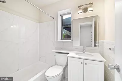 2325 42nd Street NW #420, Washington, DC 20007 - Photo 8