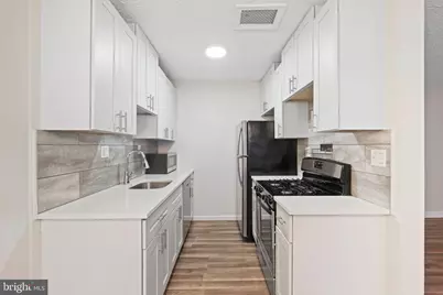 2325 42nd Street NW #420, Washington, DC 20007 - Photo 14