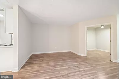 2325 42nd Street NW #420, Washington, DC 20007 - Photo 12