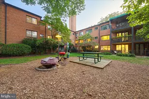 2325 42nd St NW, Washington, DC 20007 - Photo 24