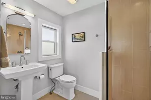 257 15th St SE, Washington, DC 20003 - Photo 26