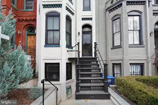 416 A St SE, Washington, DC 20003 - Photo 2