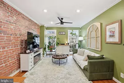 1616 D Street SE, Washington, DC 20003 - Photo 4