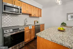 14 O St NW, Washington, DC 20001 - Photo 24