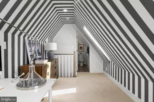 1015 D St NE, Washington, DC 20001 - Photo 32