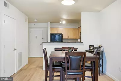 1000 New Jersey Avenue SE #216, Washington, DC 20003 - Photo 4