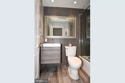 602 H Street SW, Washington, DC 20024 - Photo 40