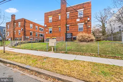 4633 Hillside Road SE, Washington, DC 20019 - Photo 2