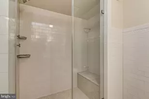 2425 California St NW, Washington, DC 20008 - Photo 70