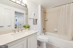 355 I Street SW, Washington, DC 20024 - Photo 20